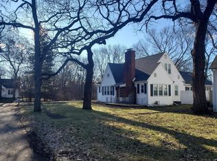 1724 Crescent Dr, Beloit, WI 53511