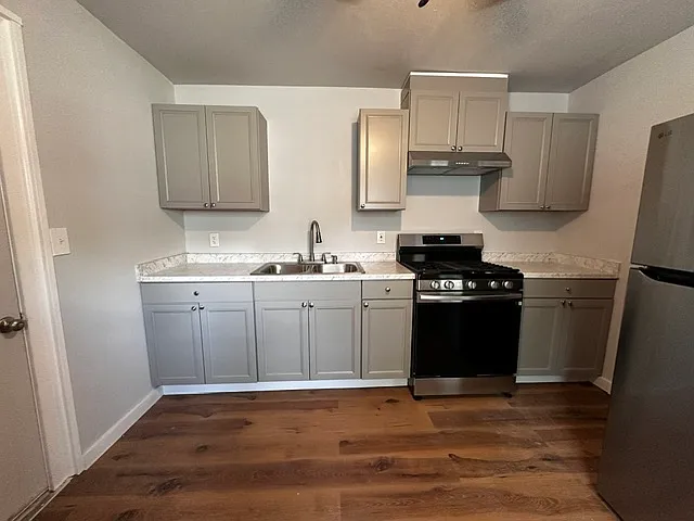 652 N San Felipe Ave #2 — Photo 2