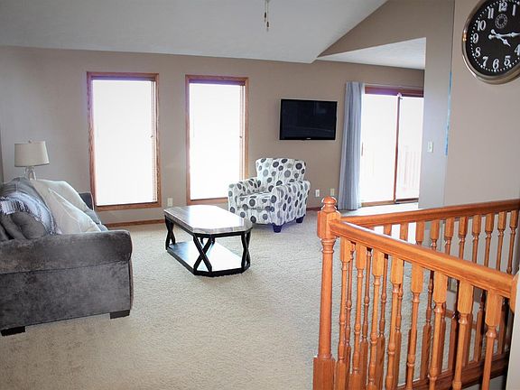 3rd image of 2640 NW Chambers Dr