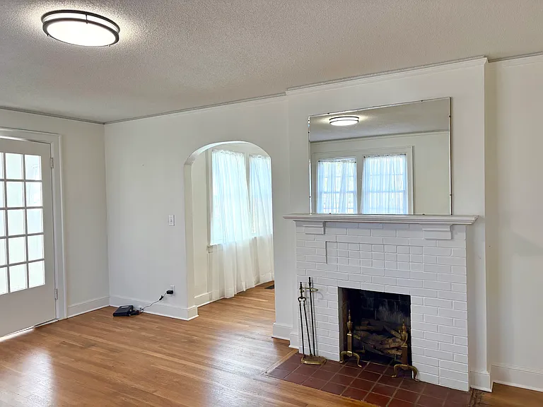 20 E Daytona Dr — Photo 11