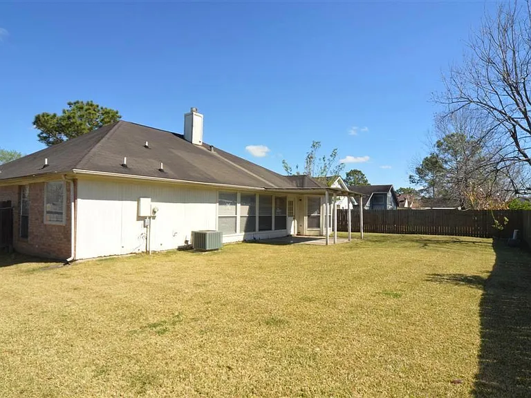 11514 Sagecreek Dr — Photo 20