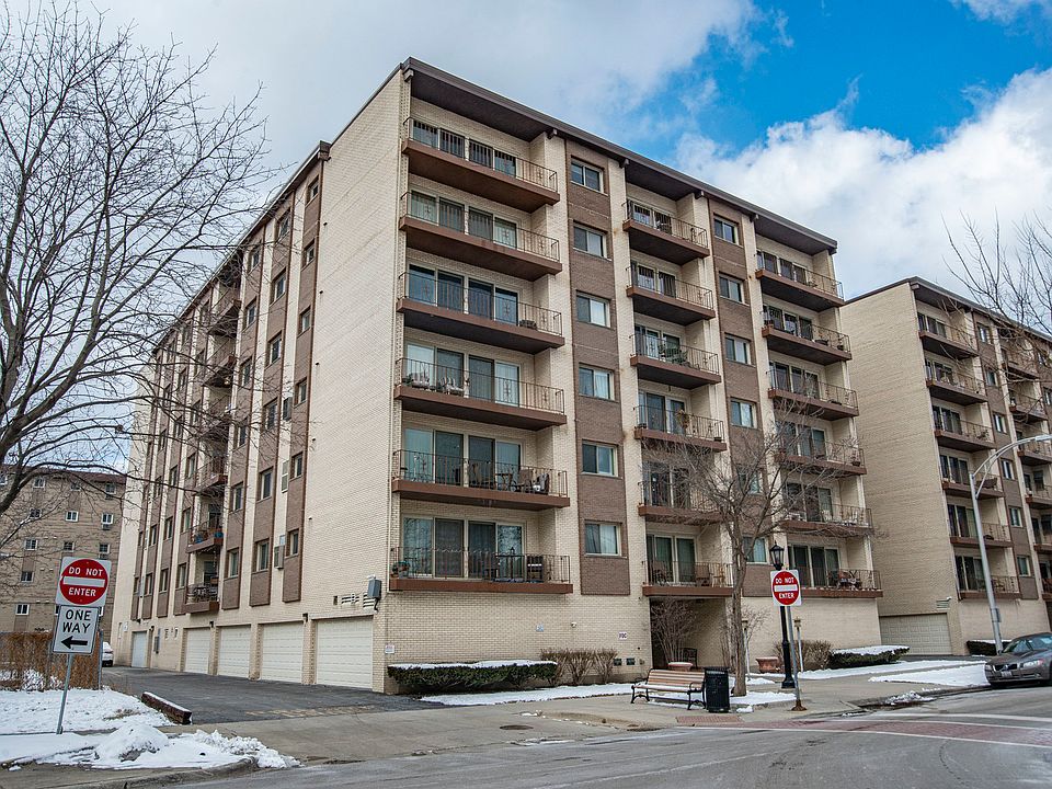 1st image of 251 Marengo Ave #7BS