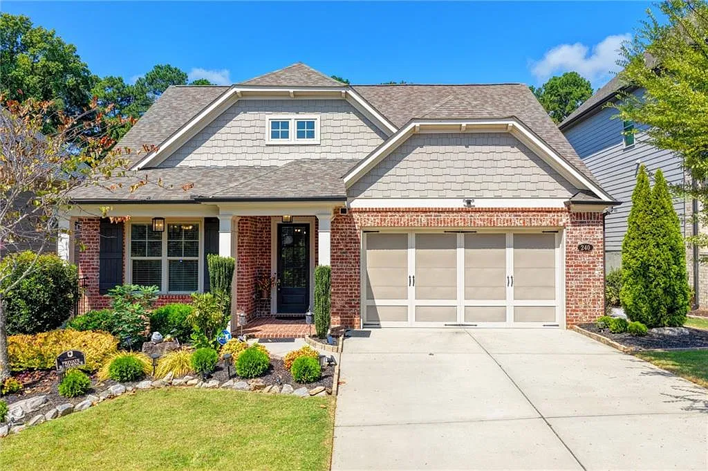 3 bed, 2.0 bath, 1938 sqft, $2,500 — Photo 1