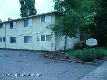 2nd image of 2933 Willamette St APT 8