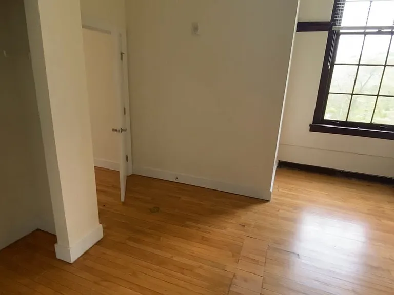1710 Bruce Ave — Photo 10