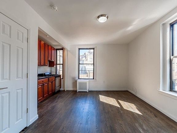 3rd image of 234 W 13th St APT 37A