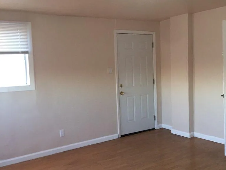 2414 Del Mar Ave #D — Photo 5