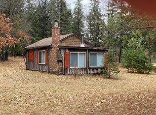 W11815 Eagle Rd, Crivitz, WI 54114