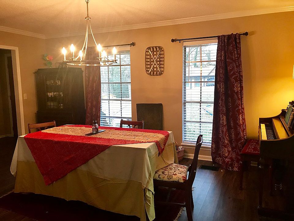 1st image of 2101 Fountain Way