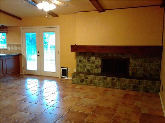 3rd image of 1504 Rocky Cove Cir