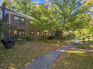 21 Rockledge Rd APT 1A, Hartsdale, NY 10530