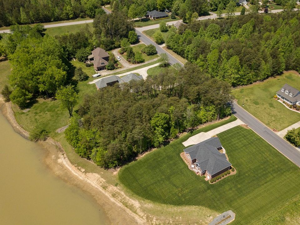 2nd image of Ashcroft Dr