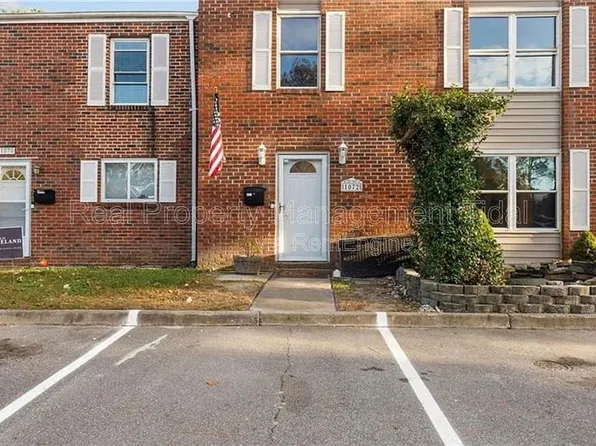 1072 Level Green Blvd, Virginia Beach, VA 23464