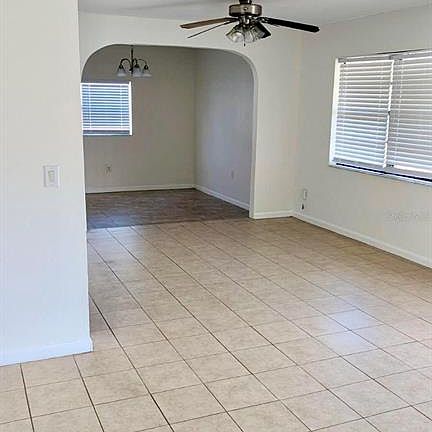 3rd image of 1077 Basque Dr
