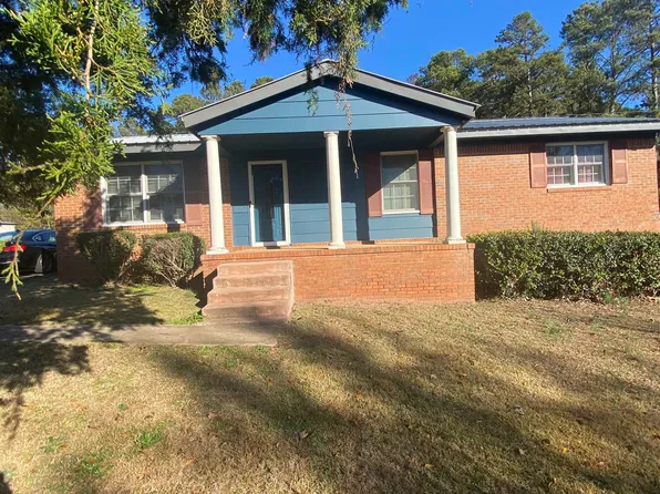 1366 Old Middleton Rd, Elberton, GA 30635