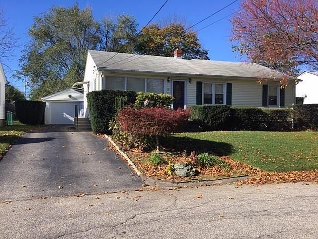 1st image of 35 Whipple Ct