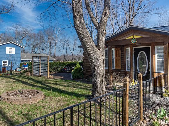 4th image of 14729 Southlake Dr