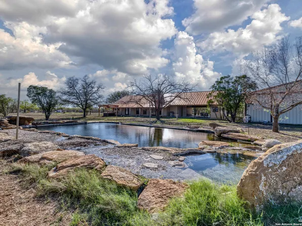 115 Private Road 4455 (A), Uvalde, TX 78801