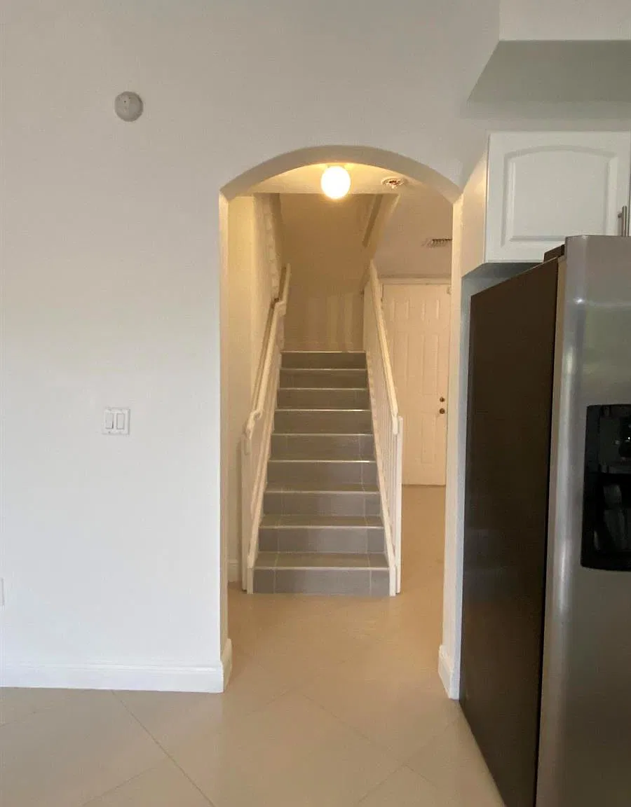 4 bed, 2.5 bath, 2445 sqft, $3,600 — Photo 2
