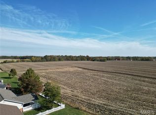5 Mozart Pl, Millstadt, IL