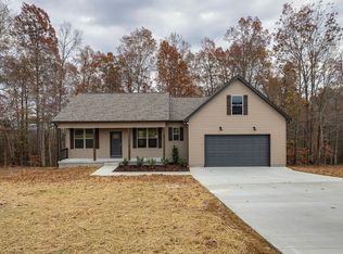 107 Mutt Rd, White Bluff, TN 37187