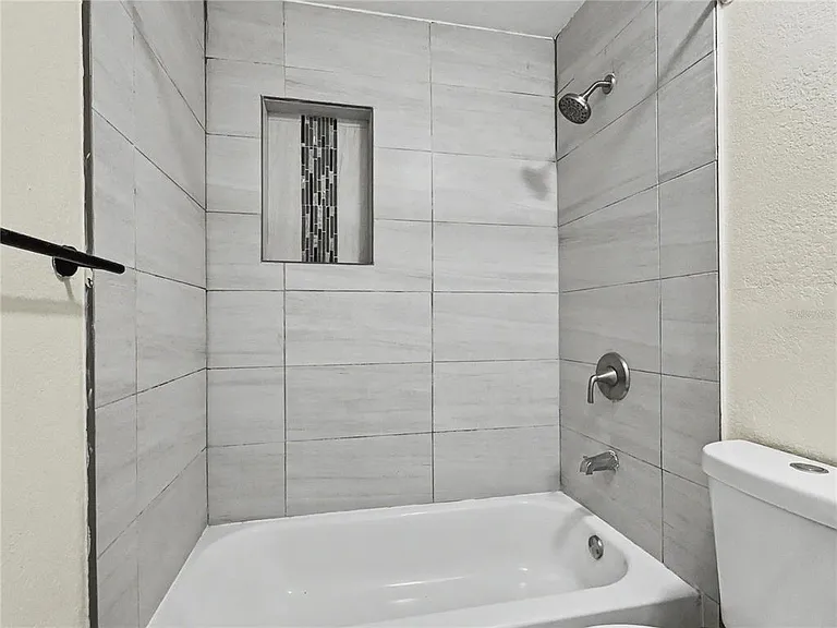 11 Harvard Ave — Photo 16