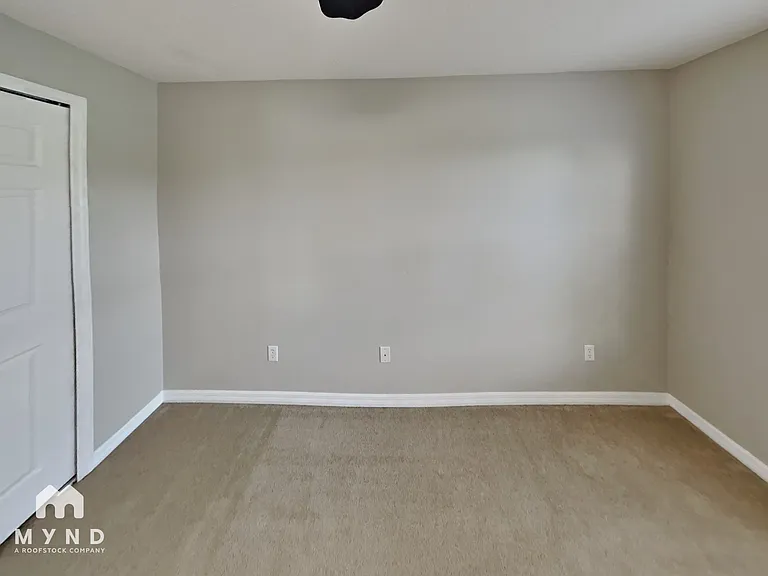 1460 Travertine Ter — Photo 11