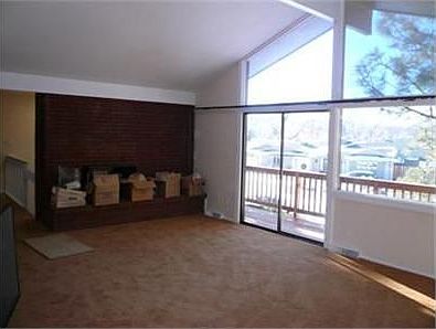 2nd image of 2328 Van Gordon St