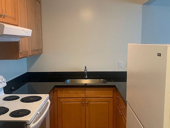 2nd image of 1479 El Camino Real #205