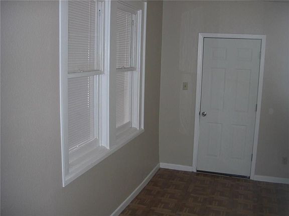 5th image of 1366 Elm St