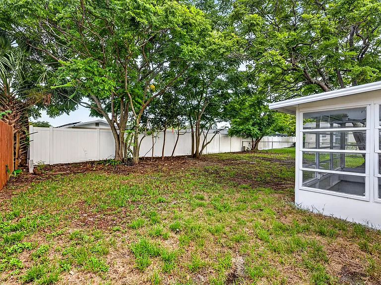10135 Old Hickory Ln — Photo 14