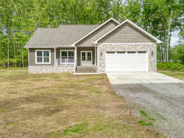 80 Peachtree Dr, Crossville, TN 38555