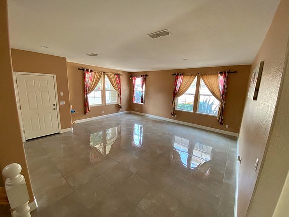 3rd image of 2327 Jane Ellen Dr
