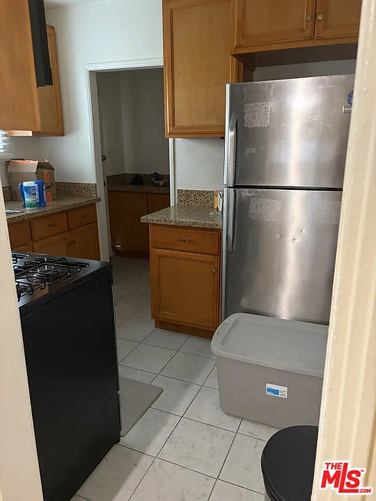 2 bed, 1.0 bath, 1000 sqft, $2,800 — Photo 4