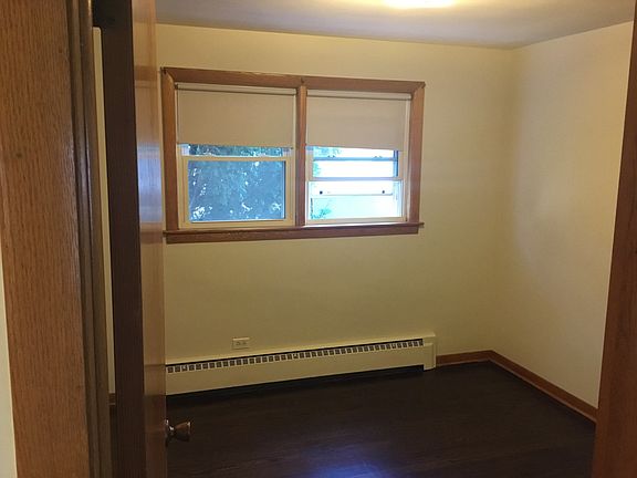4th image of 5913 W Higgins Ave #1