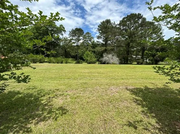 794 Highway 18, Bay Springs, MS 39422