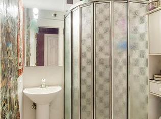 336 38th Rd, Flushing, NY 11363