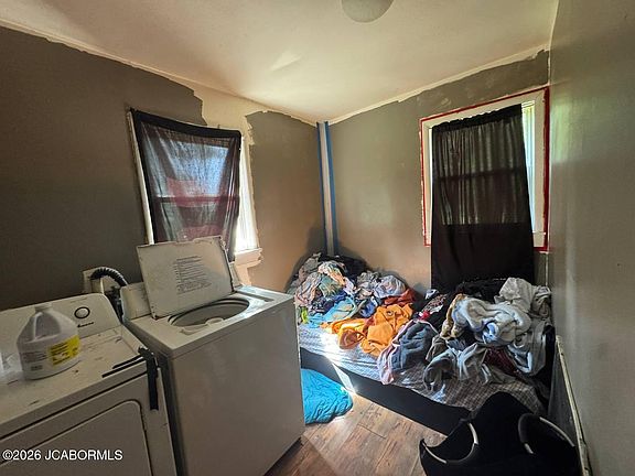 5th image of 1319 Onie St
