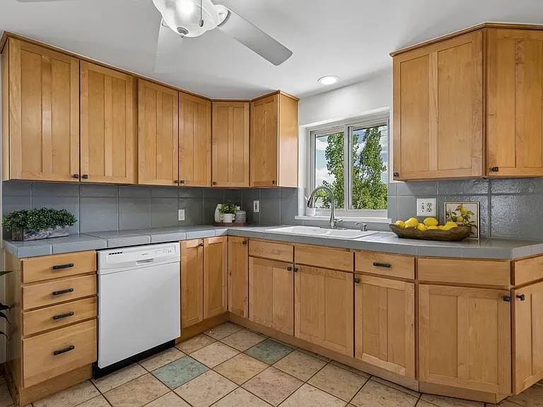 13906 W 7th Ave — Photo 12