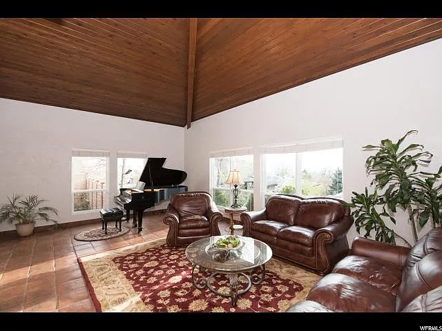 1407 S Chancellor Way — Photo 24