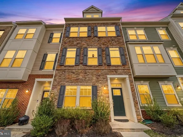 9309 Barnes Loop, Manassas, VA 20110