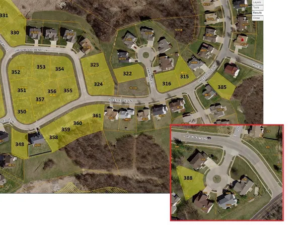 10 Crestwood Bend Ct, Florissant, MO 63033