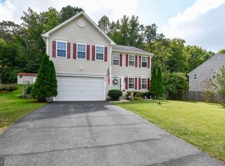 8951 Mullen Rd, King George, VA 22485