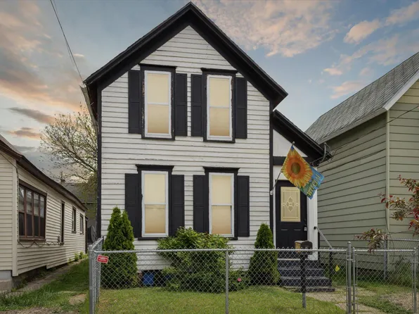 1012 Broadway Ave NW, Grand Rapids, MI 49504
