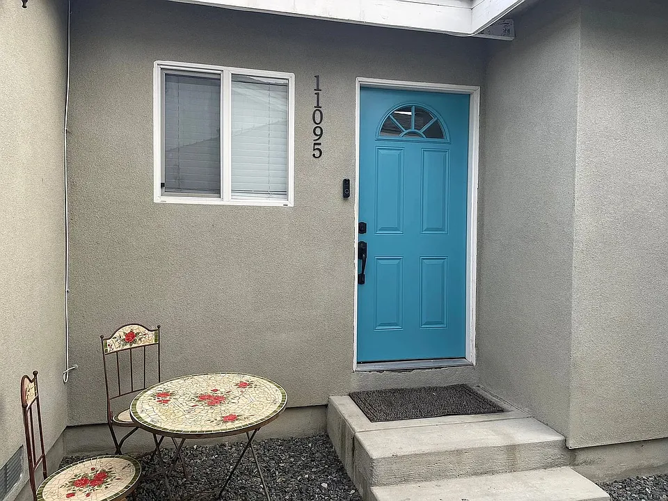 11091 Violet Dr