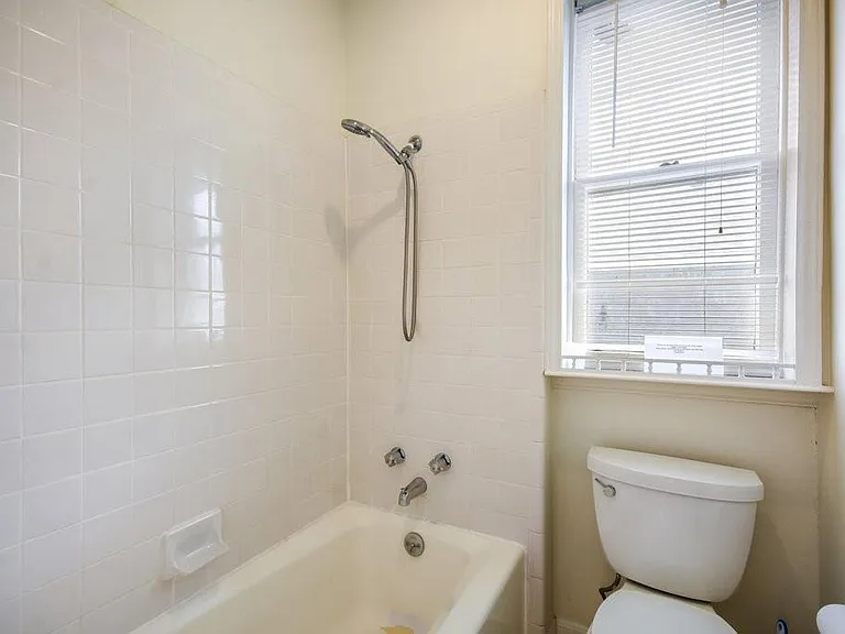 609 Harthan St #A — Photo 19