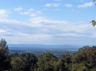 831 Bragg Dr, Front Royal, VA 22630