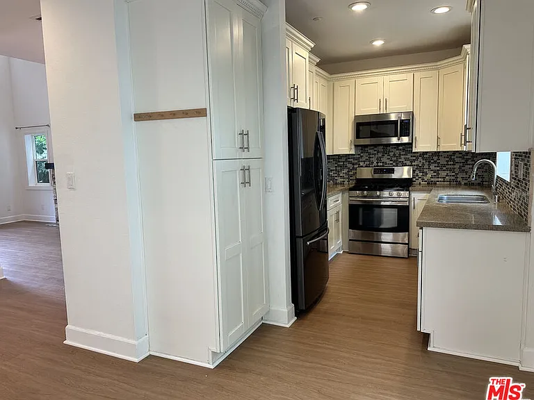 3528 Mesquite St — Photo 5
