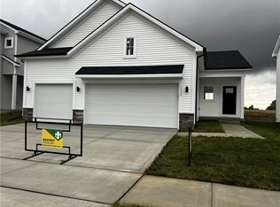 2224 Chan Dr, Adel, IA 50003