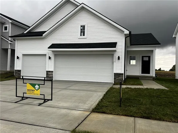 2224 Chan Dr, Adel, IA 50003